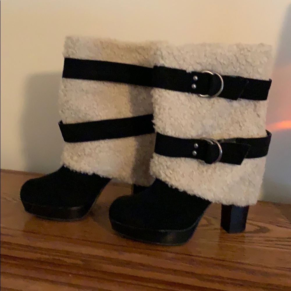 Boots - Picture 2 of 3